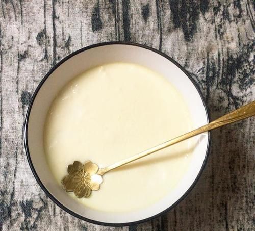 樱桃撞奶怎么做