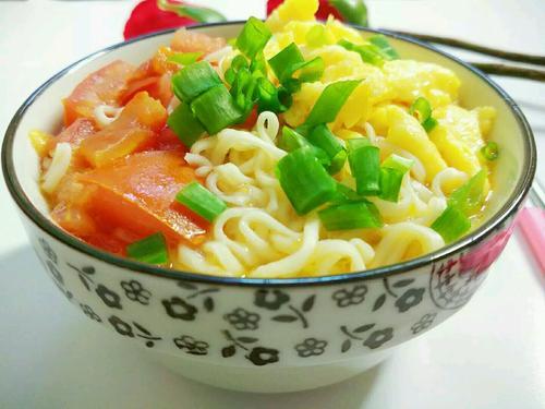 西红柿打卤面家常做法教程（面条直接煮就错了）(5)