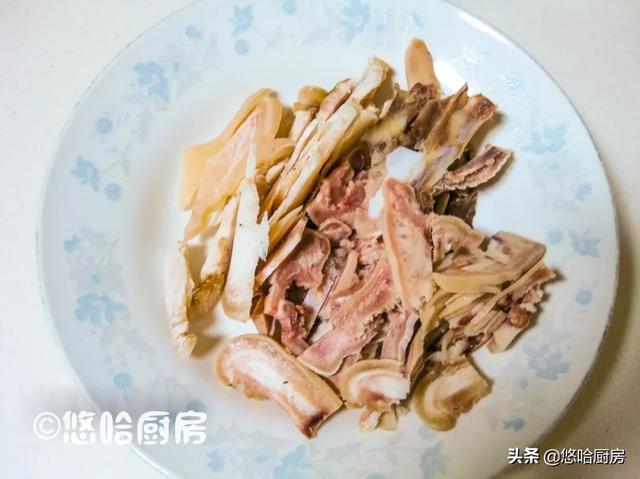 如何炖出又白又浓的羊肉汤（只要十分钟就能喝）(4)