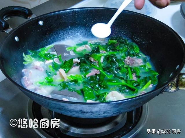 如何炖出又白又浓的羊肉汤（只要十分钟就能喝）(7)