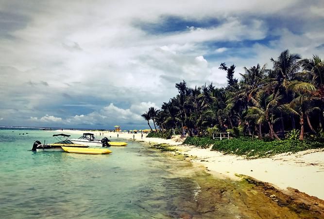 塞班岛上的土著是什么人母语是什么