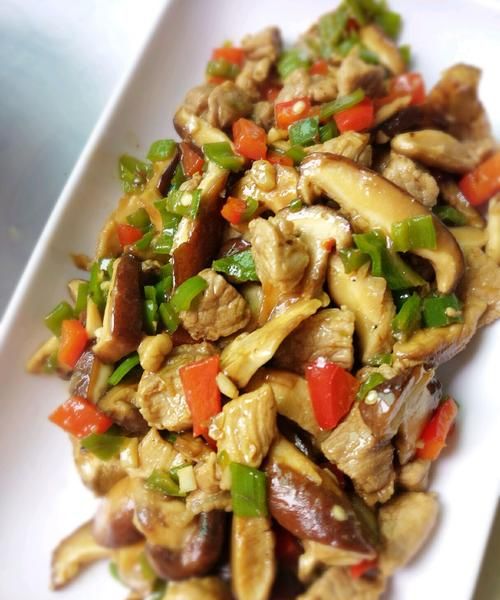 蘑菇炒肉怎么做
