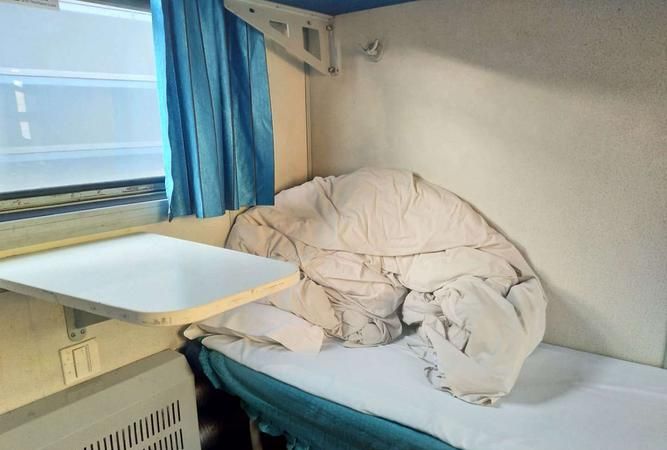 火车硬卧有没有被子的