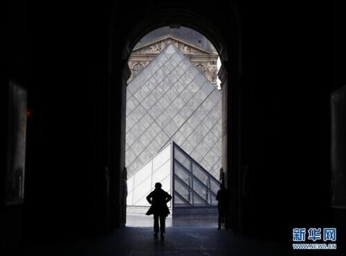 卢浮宫什么时候对外开放的（法国卢浮宫重新开放）(7)