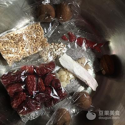 广东靓汤家常煲汤大全及功效(广东老火靓汤之)(6)