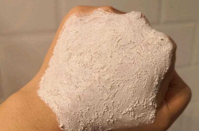 ​磨砂膏怎么用(磨砂膏怎么用才正确)