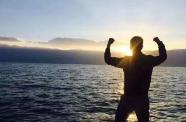 新年感慨语致自己,表达对过年的感慨的经典语录有哪些句子图2