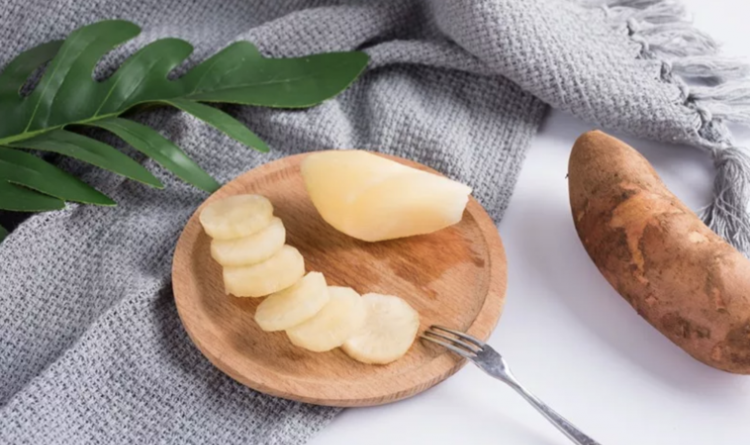 雪莲果果心有小黑点能吃吗