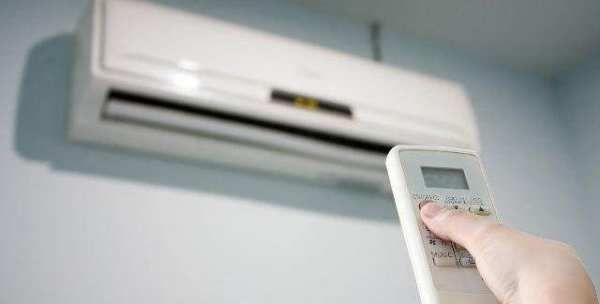 吹空调需要在室内放盆水吗,吹空调:要不要放一盆水在房间图4