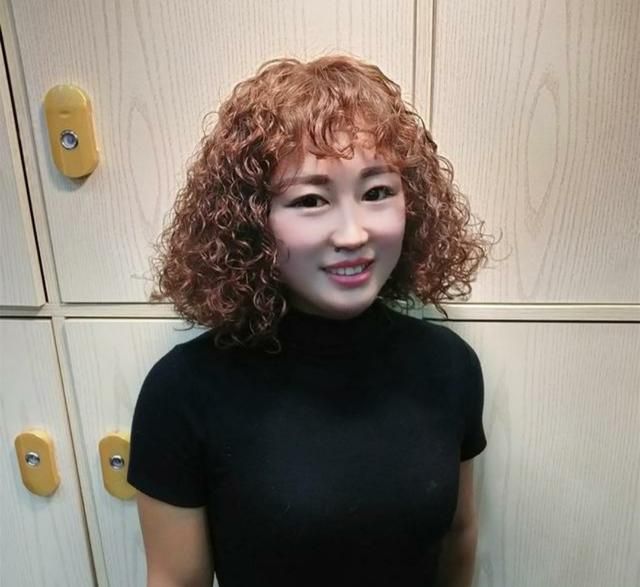 长方形脸适合的发型，长方形脸戴眼镜最适合的发型男士？图5