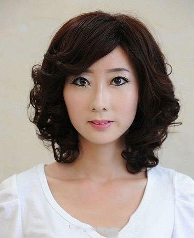 长方形脸适合的发型，长方形脸戴眼镜最适合的发型男士？图3