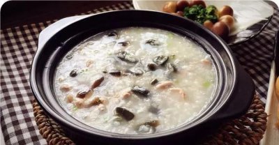 ​皮蛋粥什么时候放皮蛋，做皮蛋粥先放皮蛋好不好？