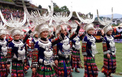 ​苗族的民族特色,苗族的民族文化以及风俗作文