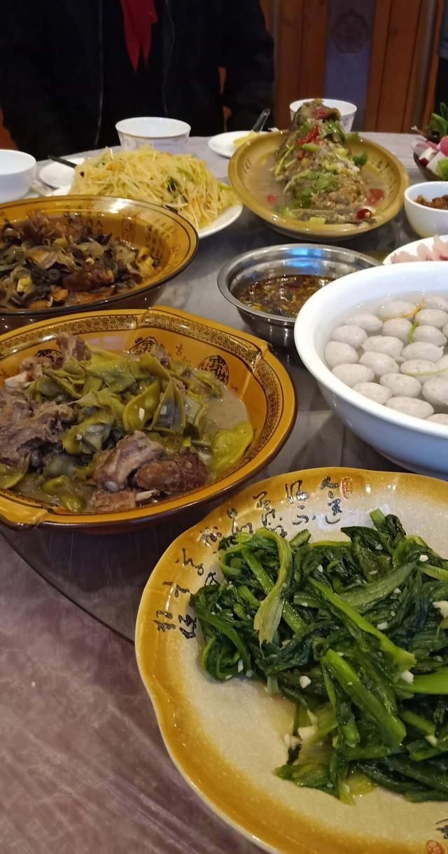年夜饭什么时候吃,为什么现在年夜饭放到了下午或傍晚吃,而不是午夜吃?图5