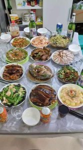 ​年夜饭什么时候吃，为什么现在年夜饭放到了下午或傍晚吃，而不是午夜吃？