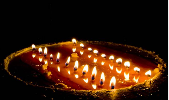 长明灯象征什么,鲁迅示众有什么象征意义图5