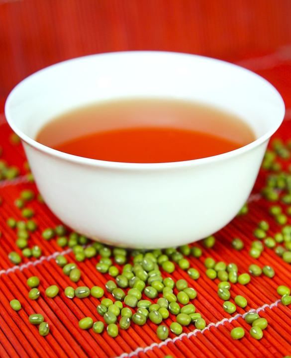 绿豆汤可以隔夜喝,隔夜绿豆汤加热能喝吗图4