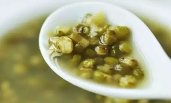 绿豆汤可以隔夜喝,隔夜绿豆汤加热能喝吗图8