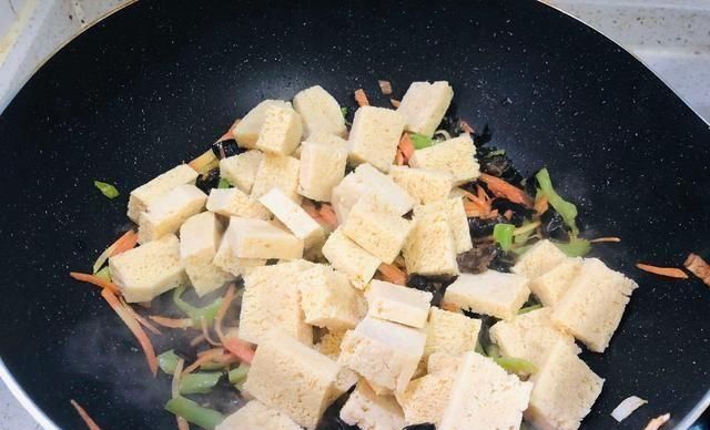 白菜炖冻豆腐怎么做最好吃