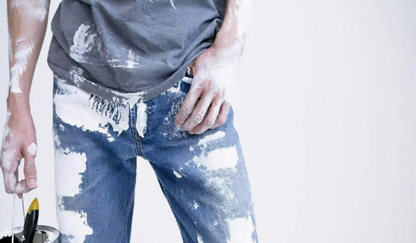 门上被喷油漆怎么洗掉,门锁上被沾到了油漆怎么办图5