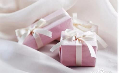 三八妇女节适合给妈妈送什么礼物