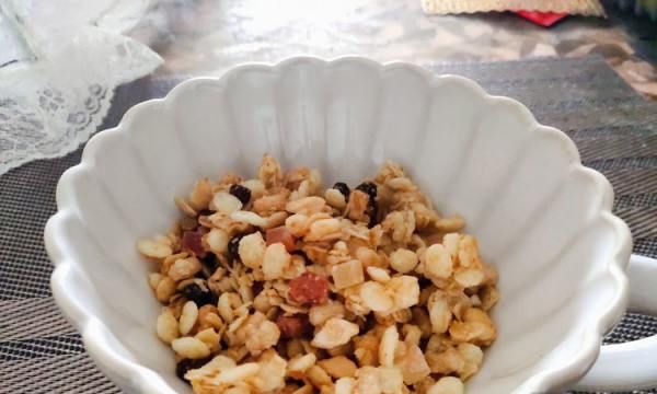 酸奶果粒麦片怎么吃,酸奶果粒烘培燕麦片可不可以煮着吃图4