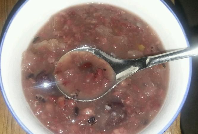 瓶罐八宝粥可以放在热水里泡等他热了再吃吗