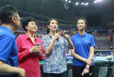 ​郎平的女孩叫什么名字(郎平女儿是什么国籍)