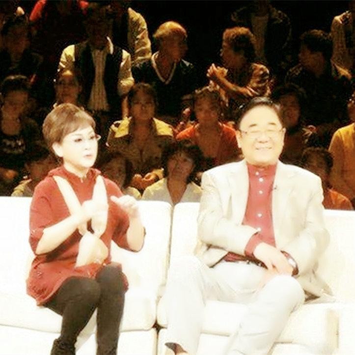 歌手李谷一：与金铁霖离婚难以割舍，再婚后愧对女儿，人生难十全