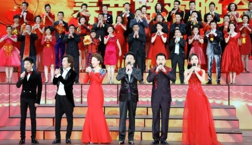 歌手李谷一：与金铁霖离婚难以割舍，再婚后愧对女儿，人生难十全