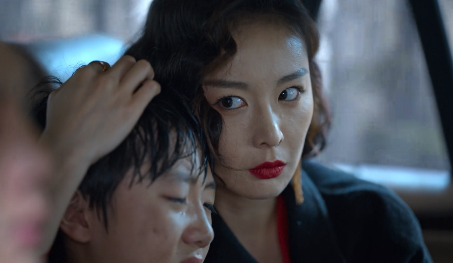 《狂飙》高叶火遍全国，事实证明，她已走上了女演员的另一条大路