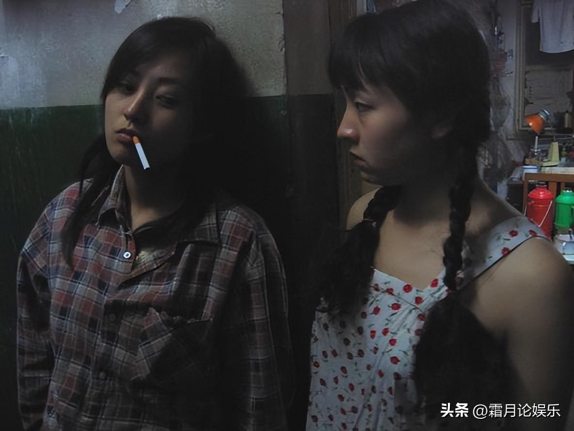 孙俪邓超携手走过17年，养育一儿一女，如今一家四口其乐融融