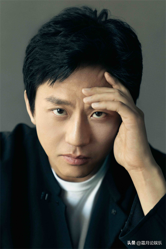 孙俪邓超携手走过17年，养育一儿一女，如今一家四口其乐融融