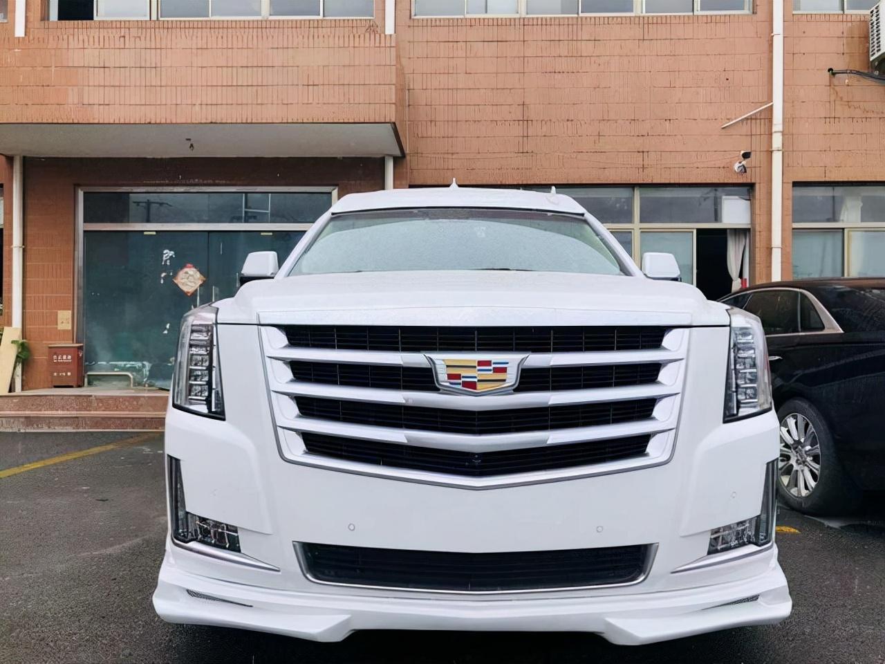 凯迪拉克,奥迪哪个好（奥迪和凯迪拉克哪个档次高一点）