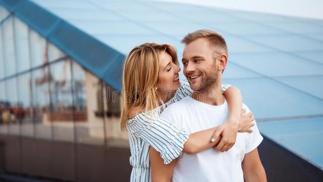 男生被女生倒追的时候心里在想什么（男生对待跟自己表白过的女生）