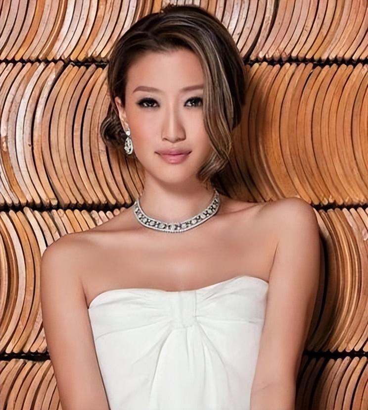 谢婷婷资料 ：37岁未婚生女，女儿已3岁，丈夫身份至今成谜