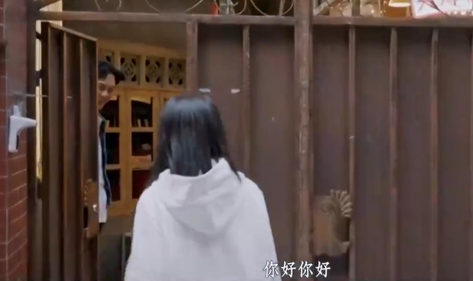 遭成龙封杀，放任老公泰国玩耍（袁咏仪被富商包是什么时候）