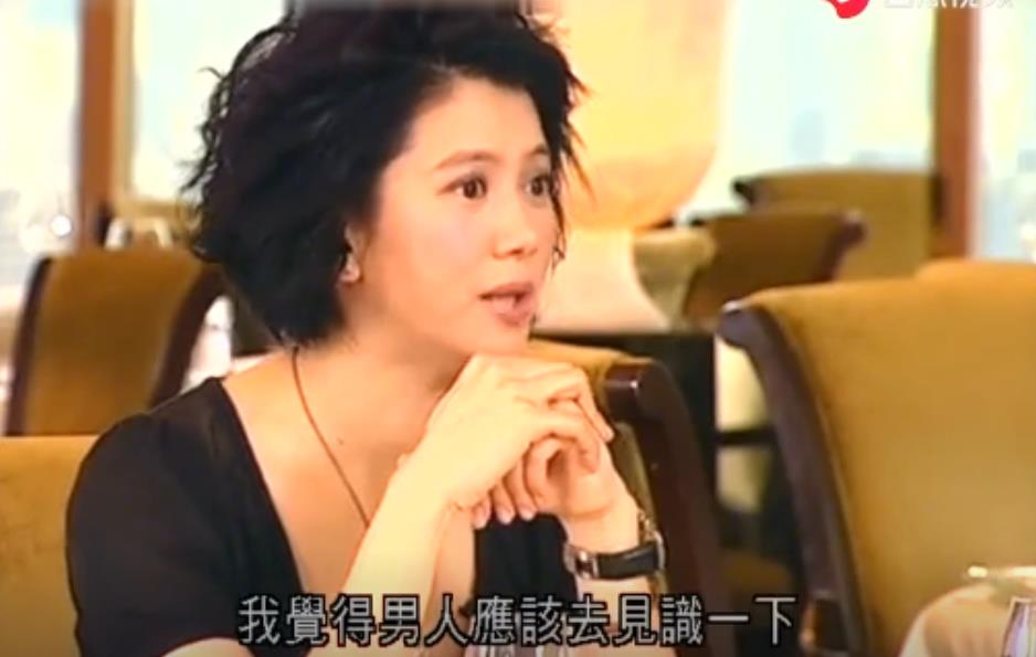 遭成龙封杀，放任老公泰国玩耍（袁咏仪被富商包是什么时候）