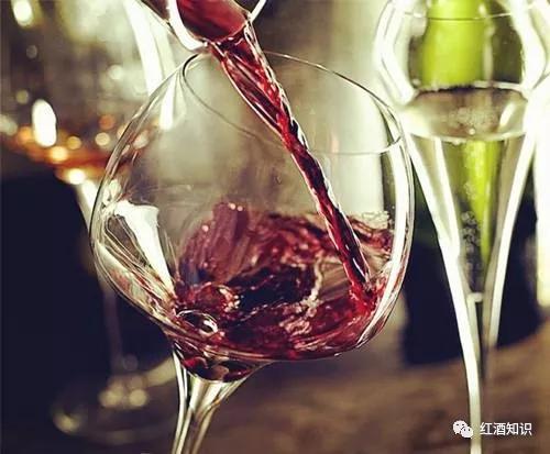 葡萄酒为什么会变酸