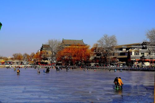 4.什刹海风景很美。.....