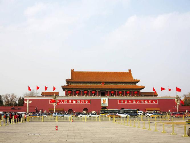 1.天安门广场：