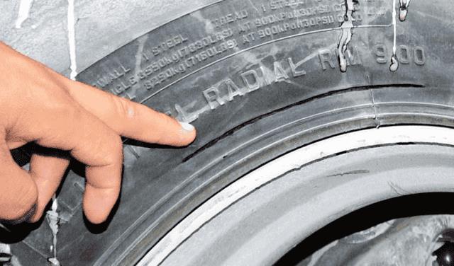 汽车轮胎要四个一起换还是先换两个（轮胎先换2个还是4个）