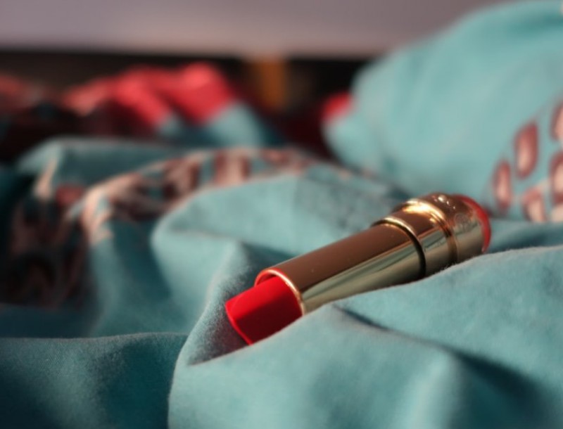 口红的保质期多久-过期可以用吗（口红保质期一般多久）