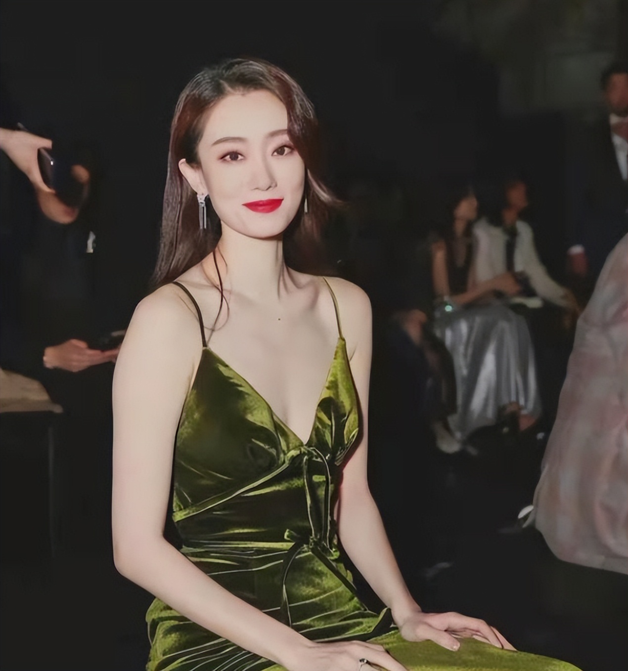 消失的“巨星”张小斐：一夜爆红后转瞬即逝，她身上哪里出错了？