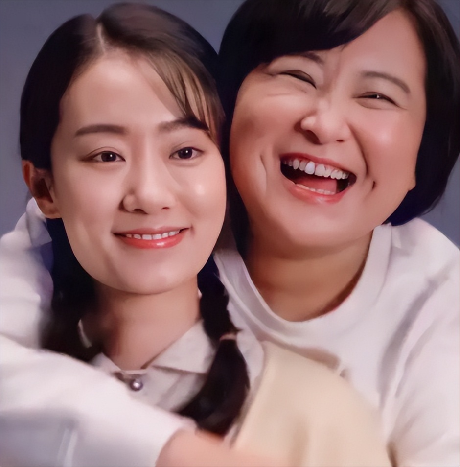 消失的“巨星”张小斐：一夜爆红后转瞬即逝，她身上哪里出错了？