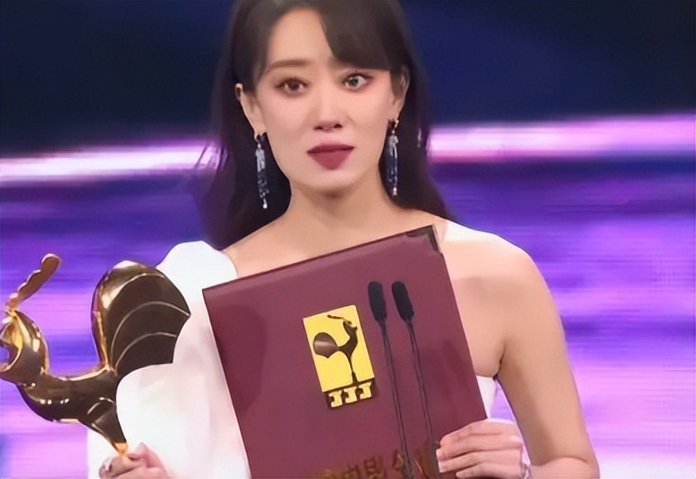 消失的“巨星”张小斐：一夜爆红后转瞬即逝，她身上哪里出错了？