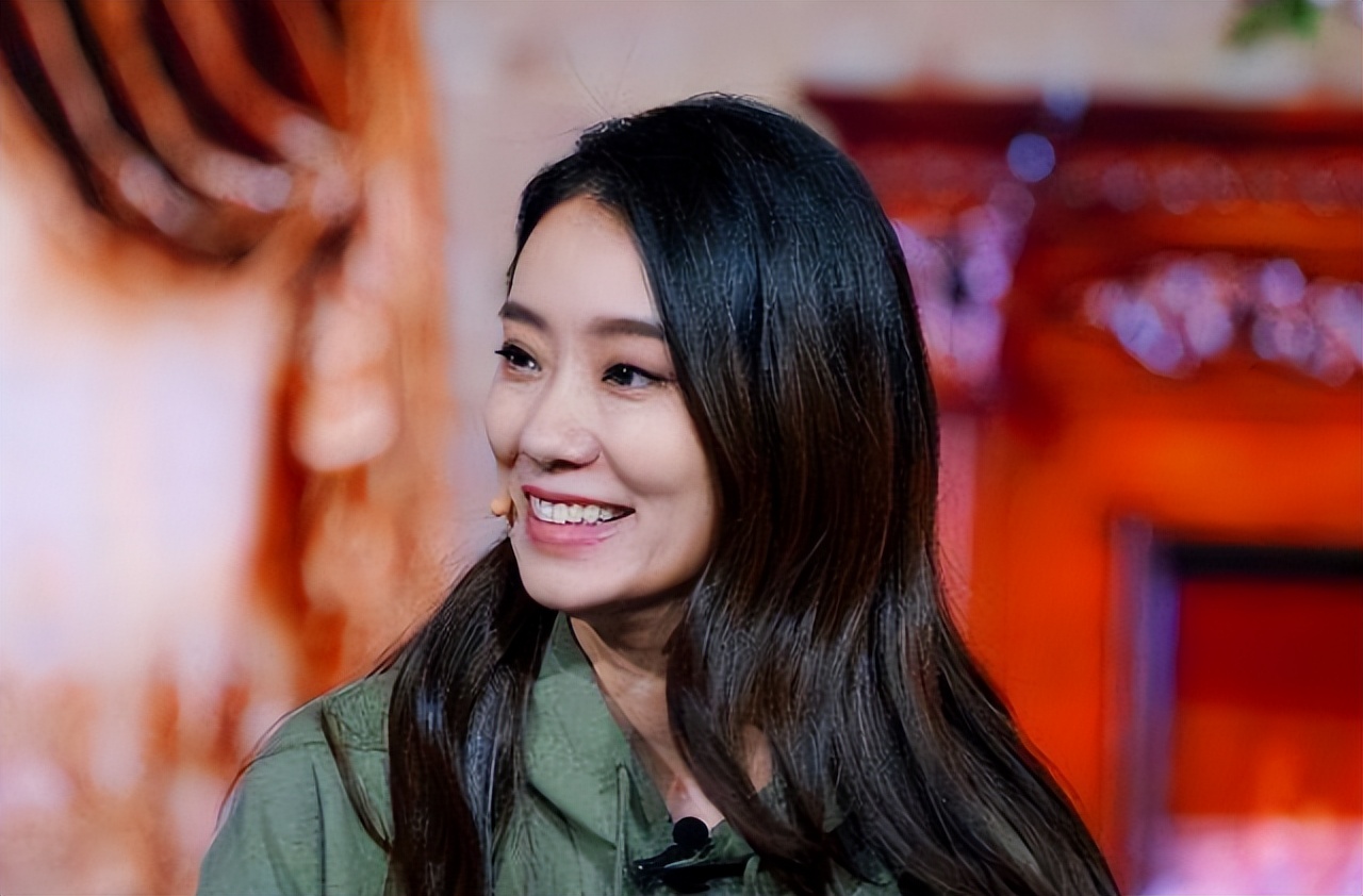 消失的“巨星”张小斐：一夜爆红后转瞬即逝，她身上哪里出错了？