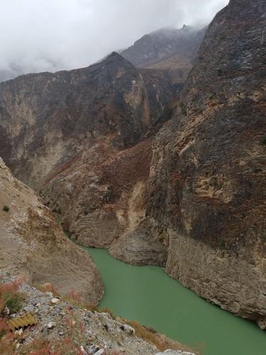 3、灵溪大峡谷和金沙江大峡谷