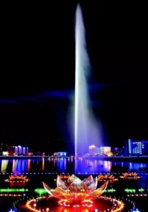 ​亚洲第一高喷泉位于哪里？有多高？