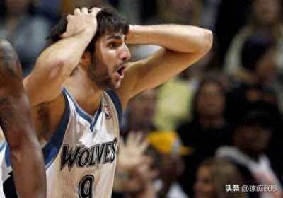 ​长知识：带球撞人还是防守犯规，了解蓝球规则，让黑哨彻底暴光